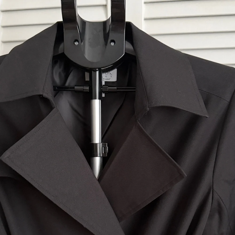 Sofia Vergara Classic Black Trench Coat - Picture 4 of 7
